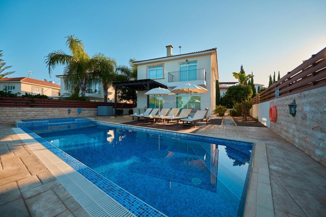 Beach Front Bella Vista By Ezoria Villas Protaras Exterior foto