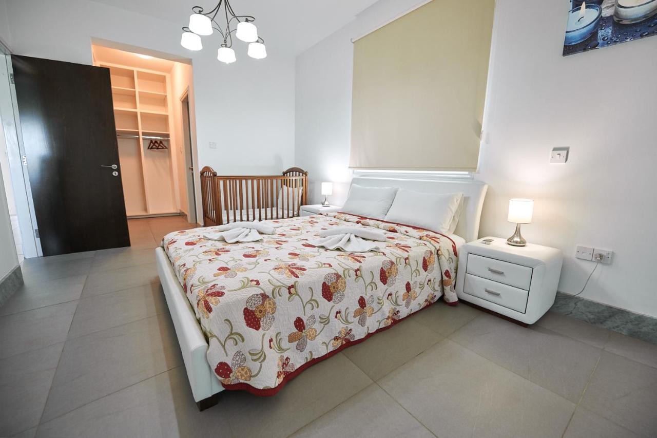 Beach Front Bella Vista By Ezoria Villas Protaras Exterior foto